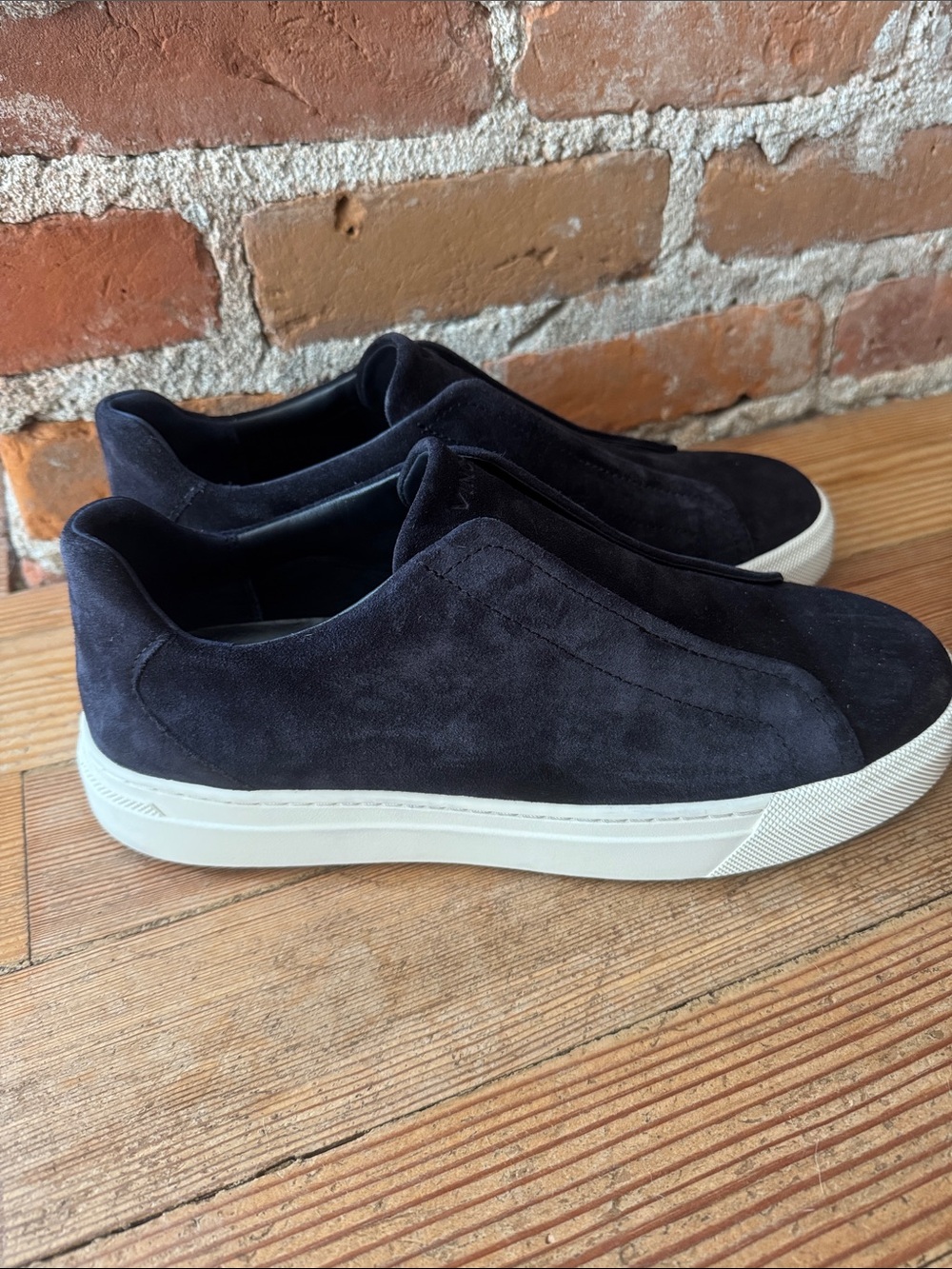 Vince Lakewood deep Navy Suede Sneakers